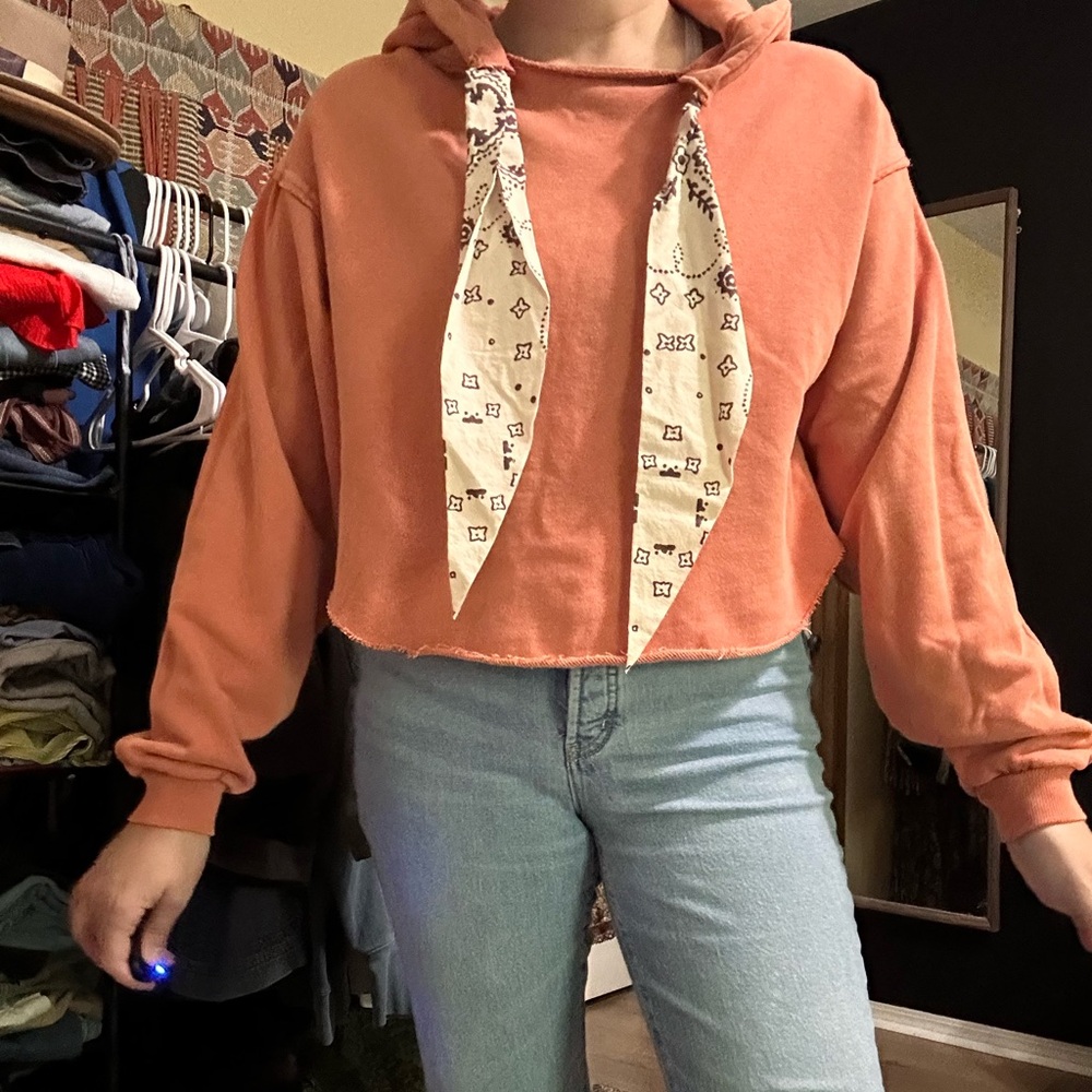 We The Free Coral Cropped Sweatshirt with Patterned Scarf